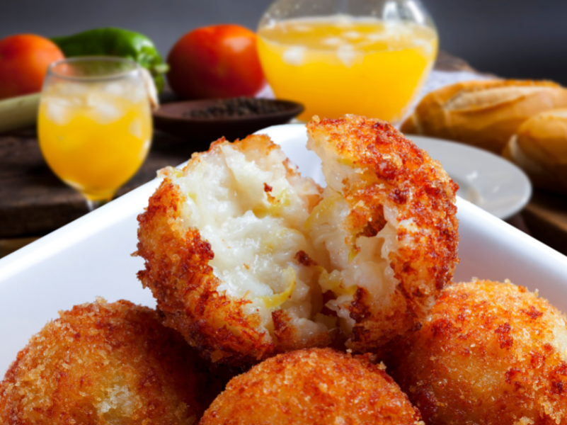 Aprenda a Fazer Bolinho de Arroz em Casa