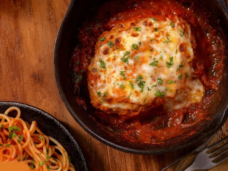 Frango à Parmegiana: Uma Receita Deliciosa e Rápida de Preparar