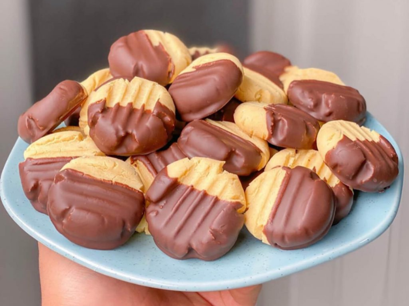 Receita de biscoitos FIT com pasta de amendoim